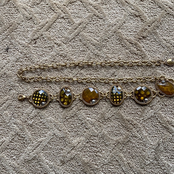 Gold tone chain-link belt from Chico’s. Fully adjustable. Great condition. - Picture 1 of 8